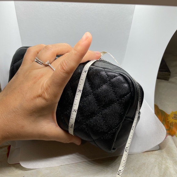 Travel pouch from Chanel beauty line - Picture 11 of 11
